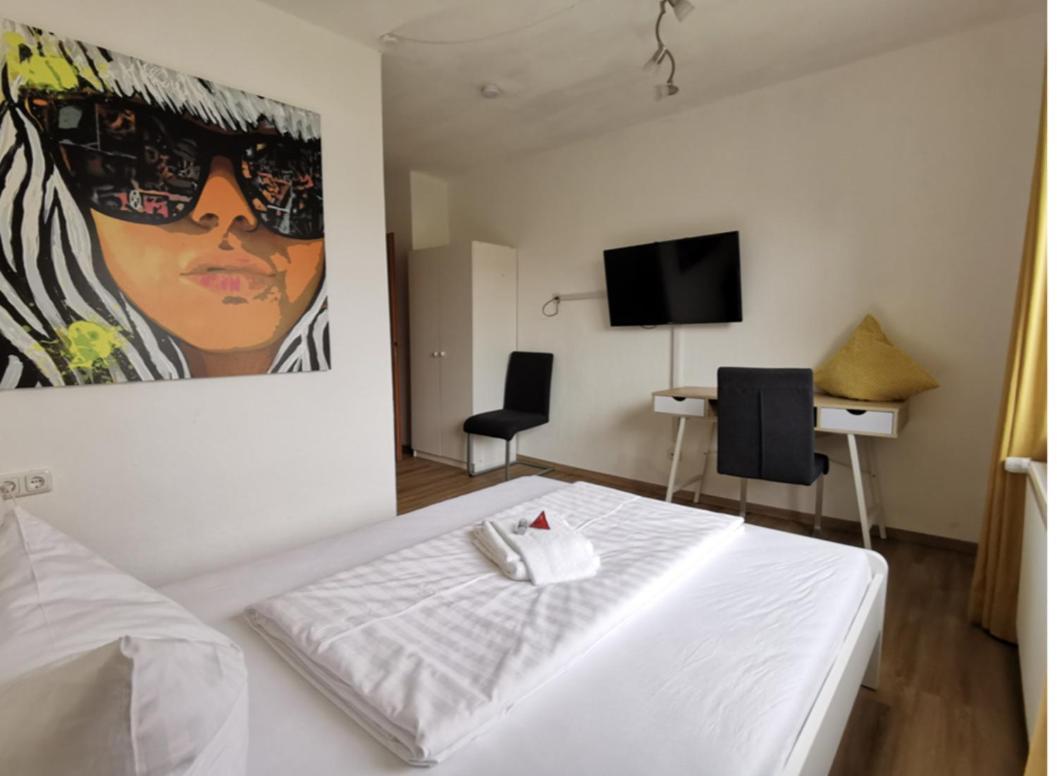 Hotel Wettlaufer Homberg  Oda fotoğraf